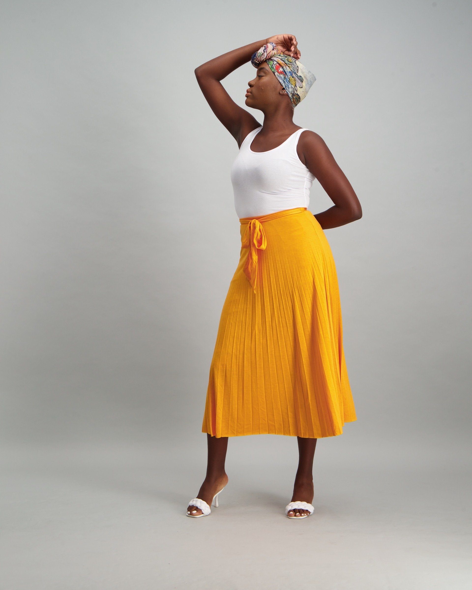 Mustard pleated skirt best sale