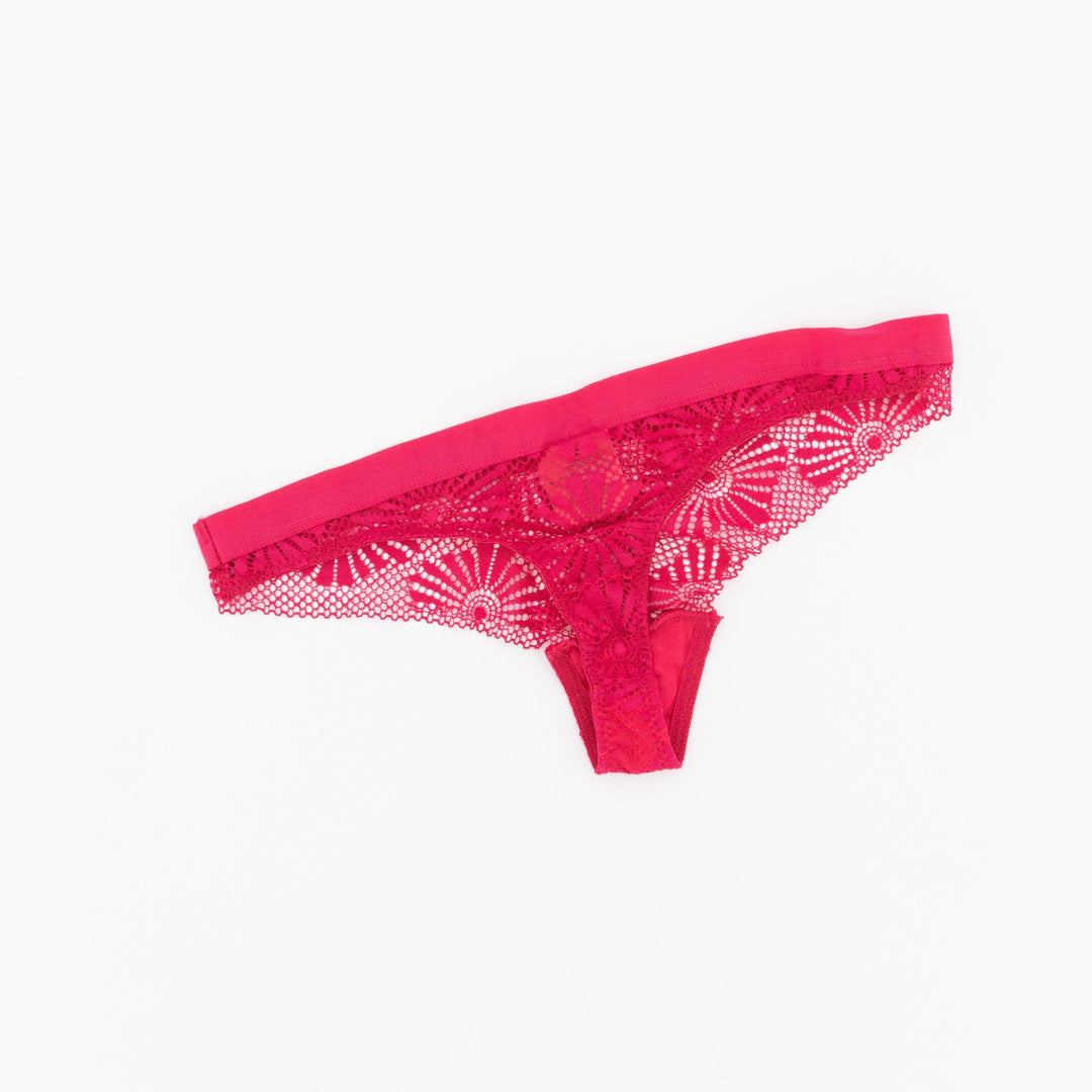 Ladies Lace Thong - Berry