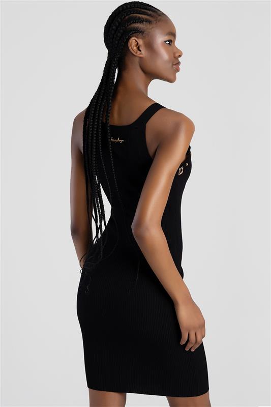 Fitted Dress With Hardware Details - Black