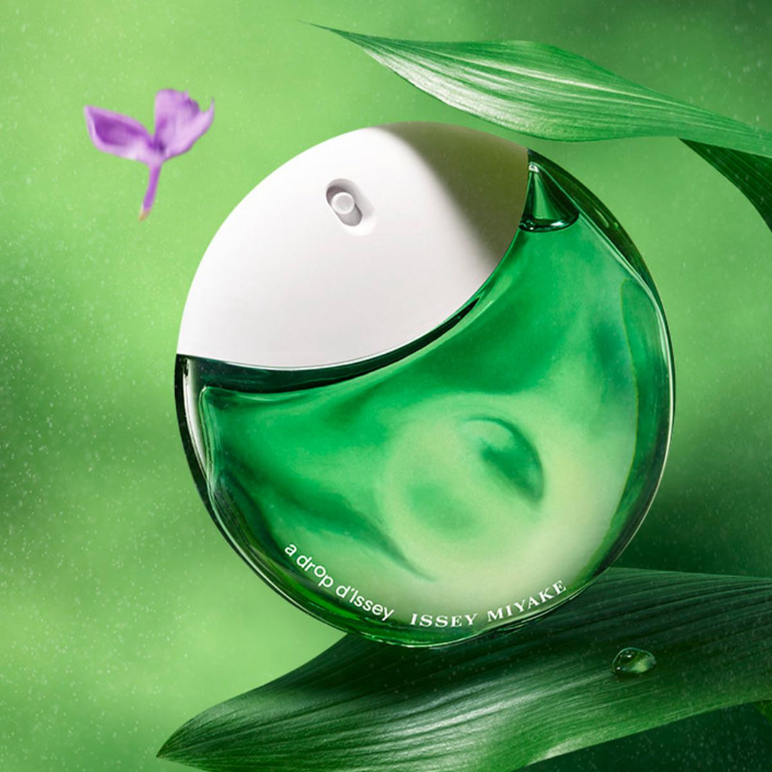 A drop dâ€˜Issey Eau De Parfum Essentielle