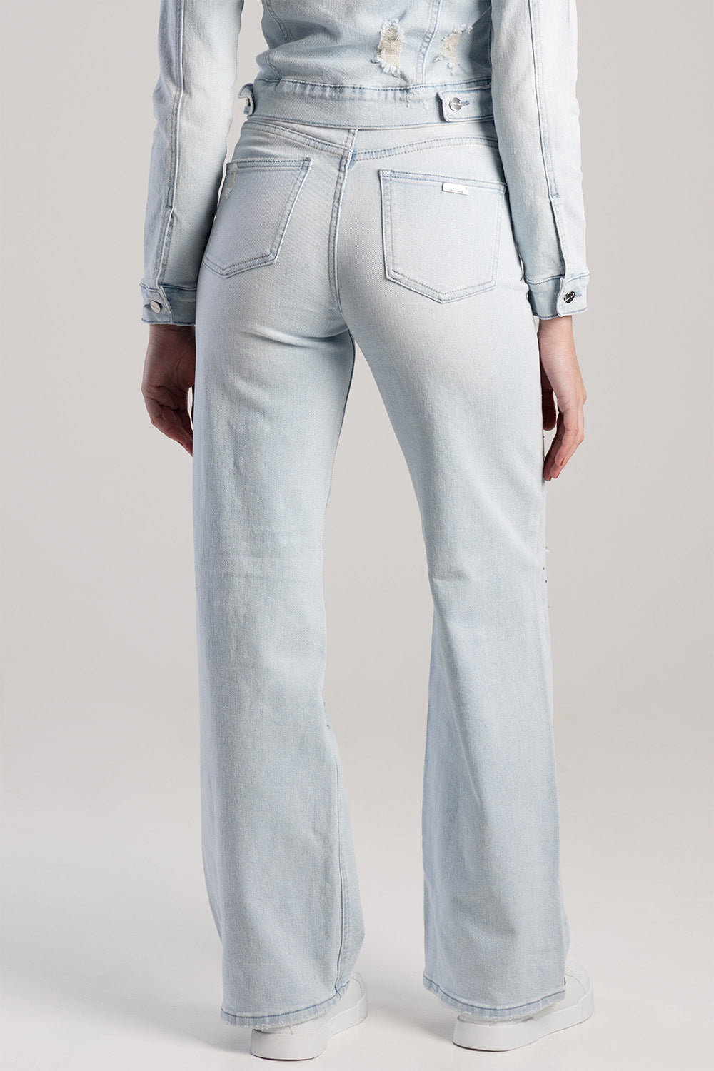 High Waist Wide Leg Jeans - Light Blue