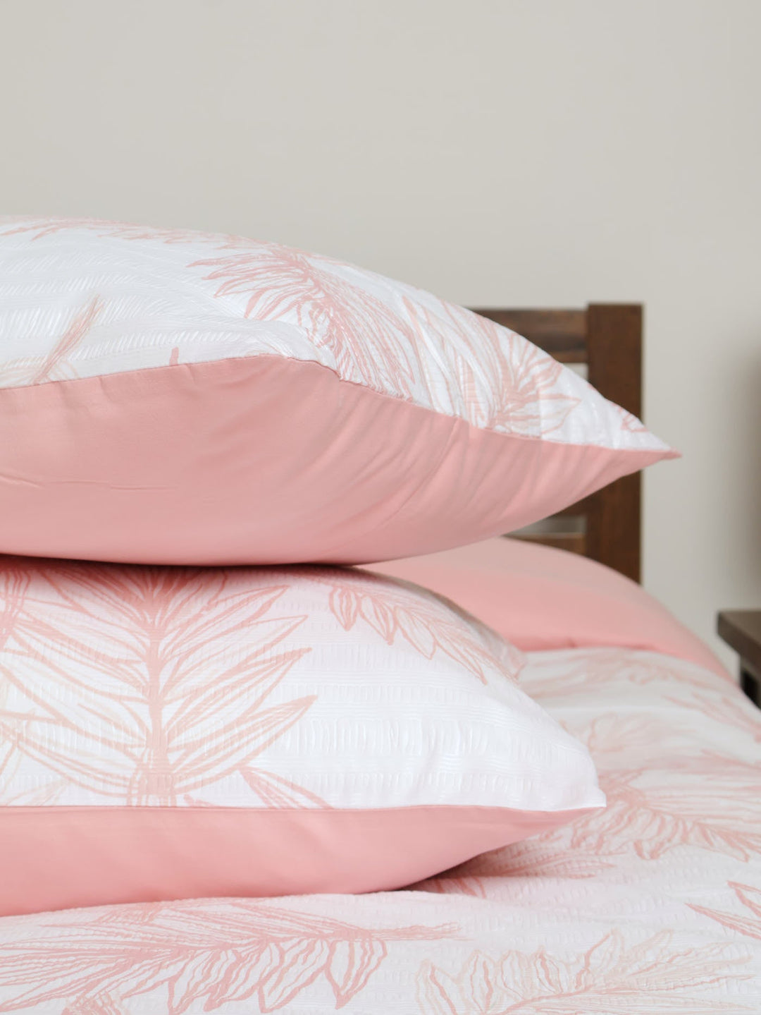 Leaf Embossed Duvet - Blush