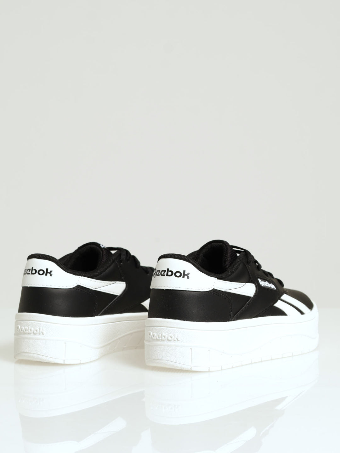 Court Advance Surge Sneaker - Black