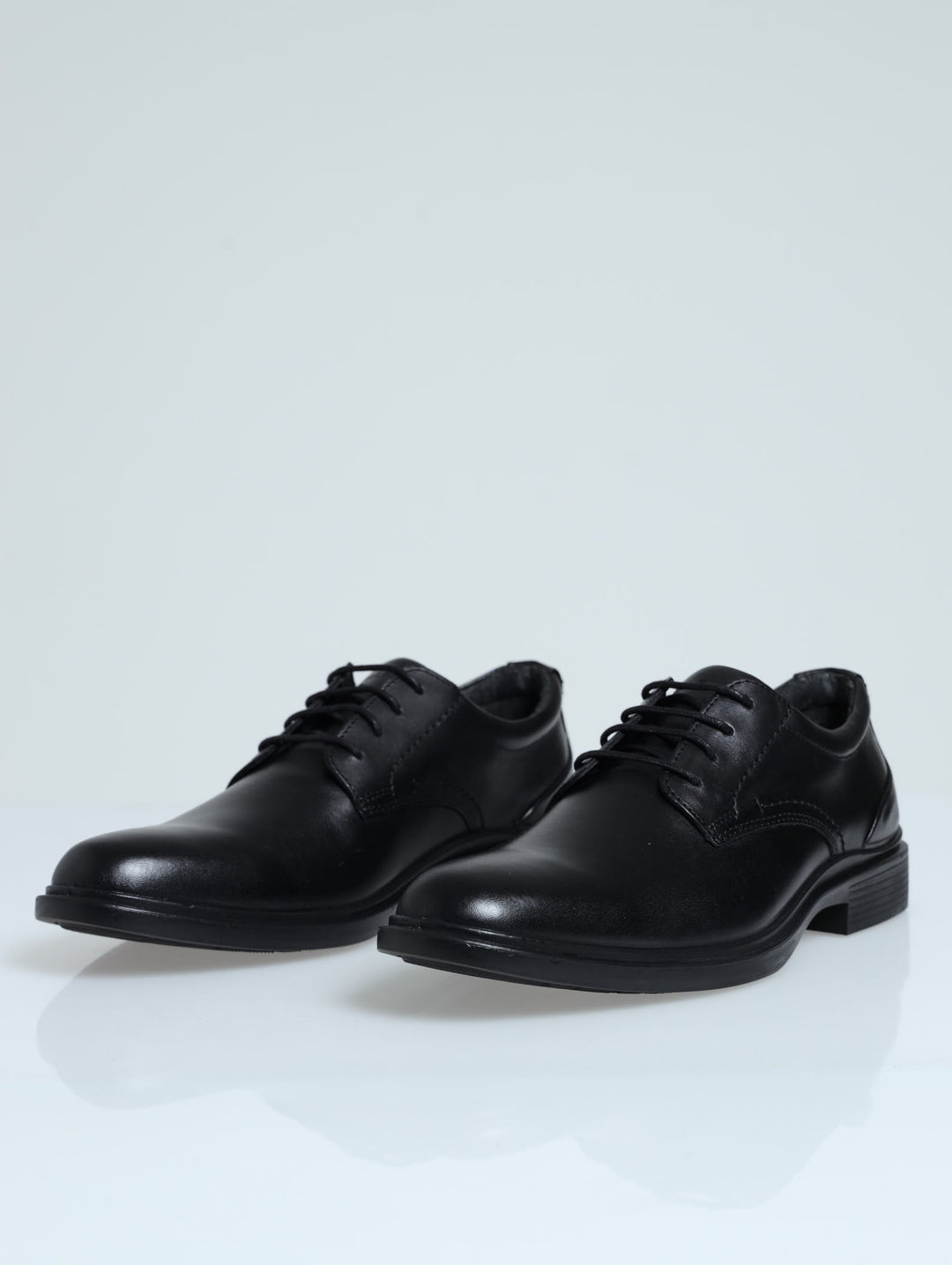 Leather Lace Up Basic Shoe - Black