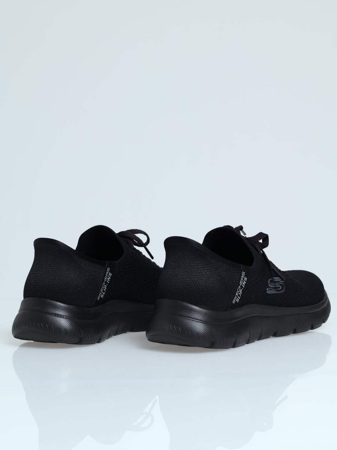 Summits Hands Free Slip On - Black