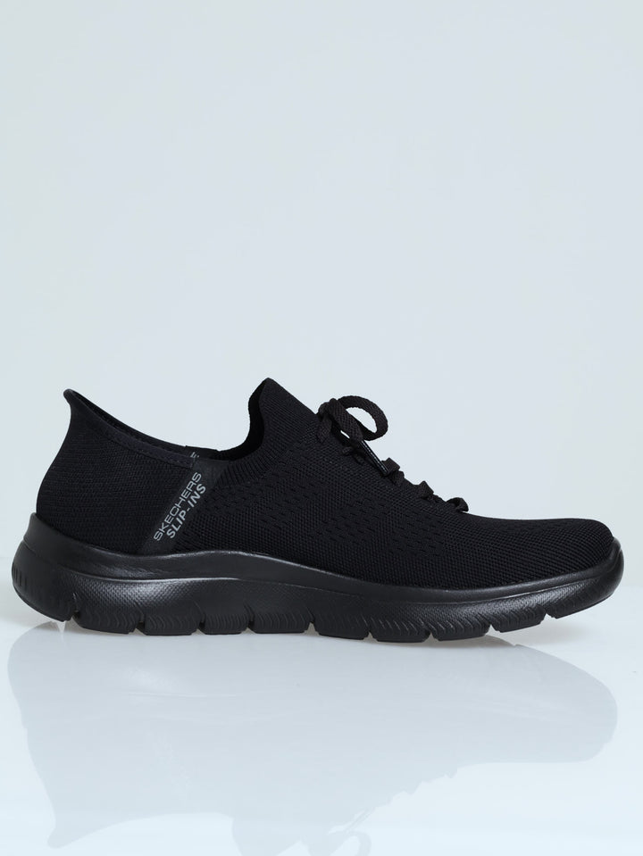 Summits Hands Free Slip On - Black