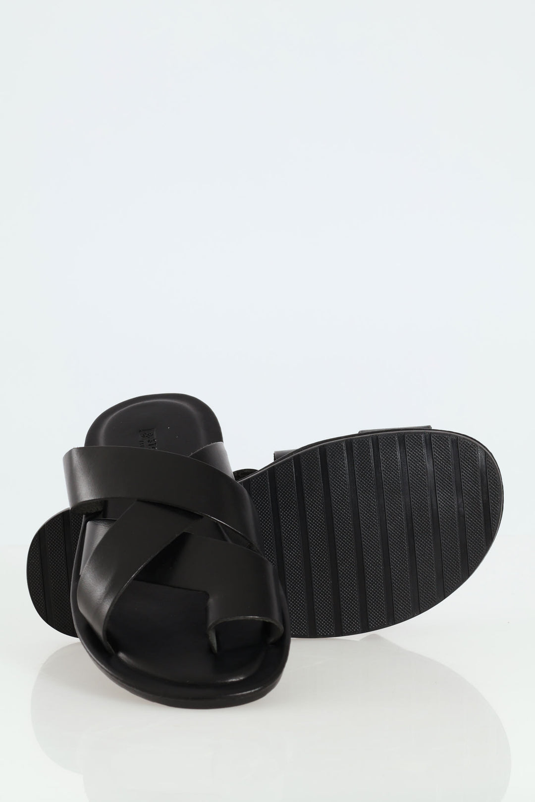 Leather Toe Piece Sandal - Black