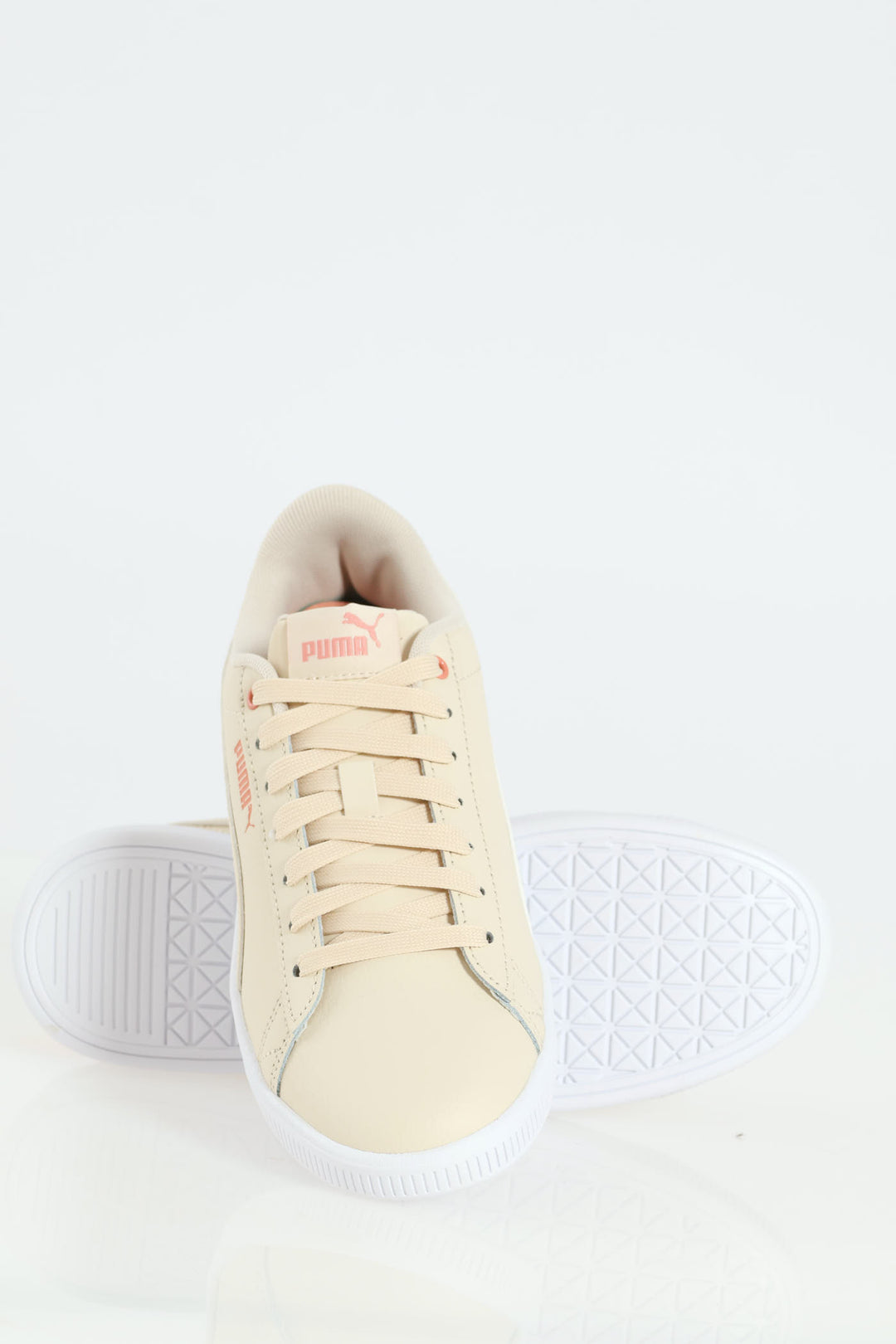 Vikky V3 Leather Sneaker - Beige