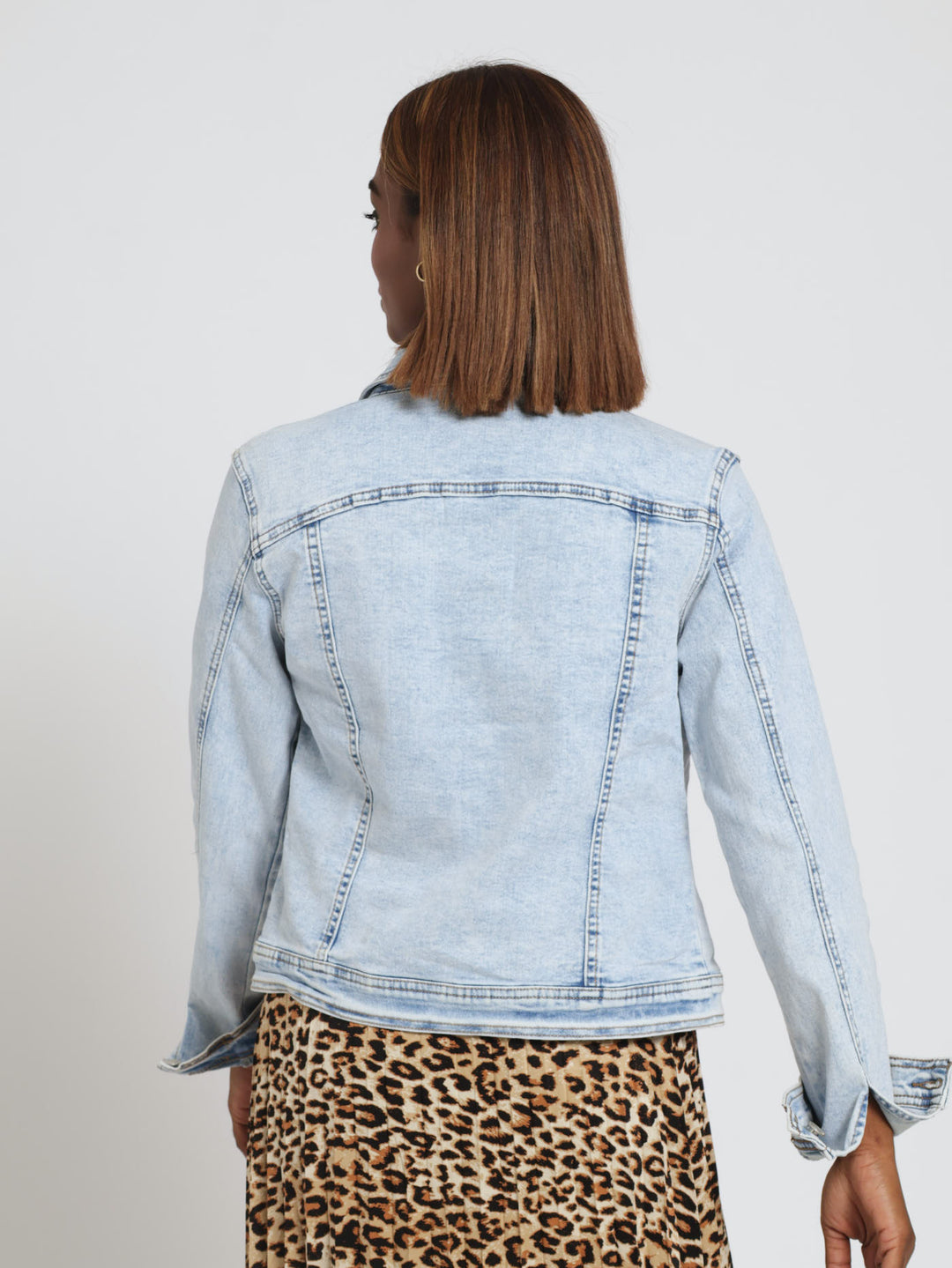 Long Sleeve Classic Denim Trucker Jacket - Acid Wash Light