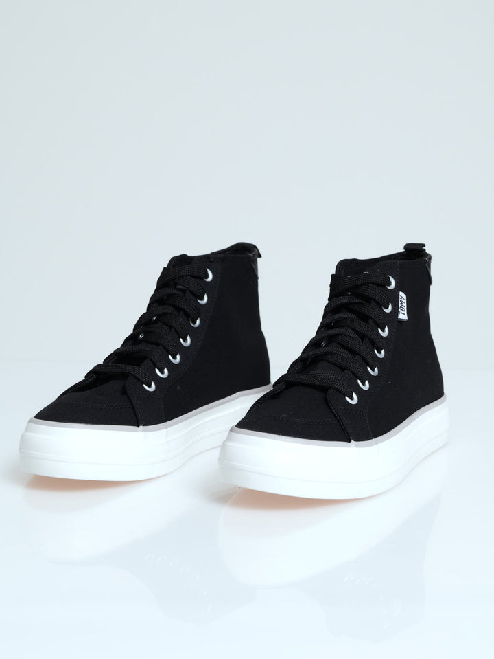 Ember Hi Top Sneaker - Black/White