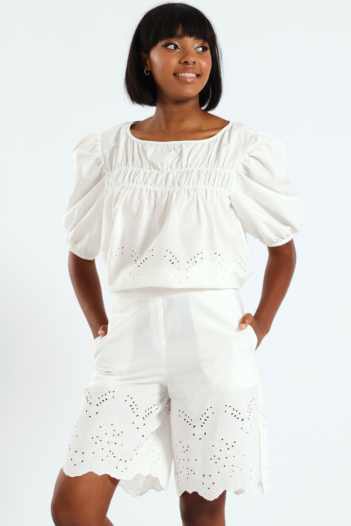 Pull On Flat Front Bermuda Shorts With Anglaise Hem - White