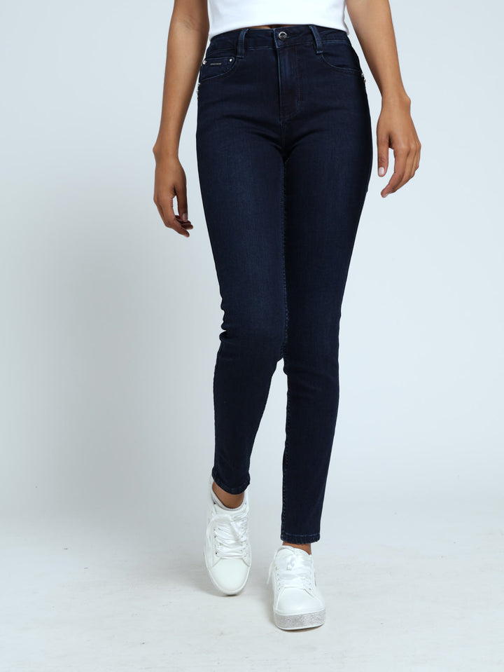 Mid Waist Skinny With A Curved Hem Jeans - Blue/Black