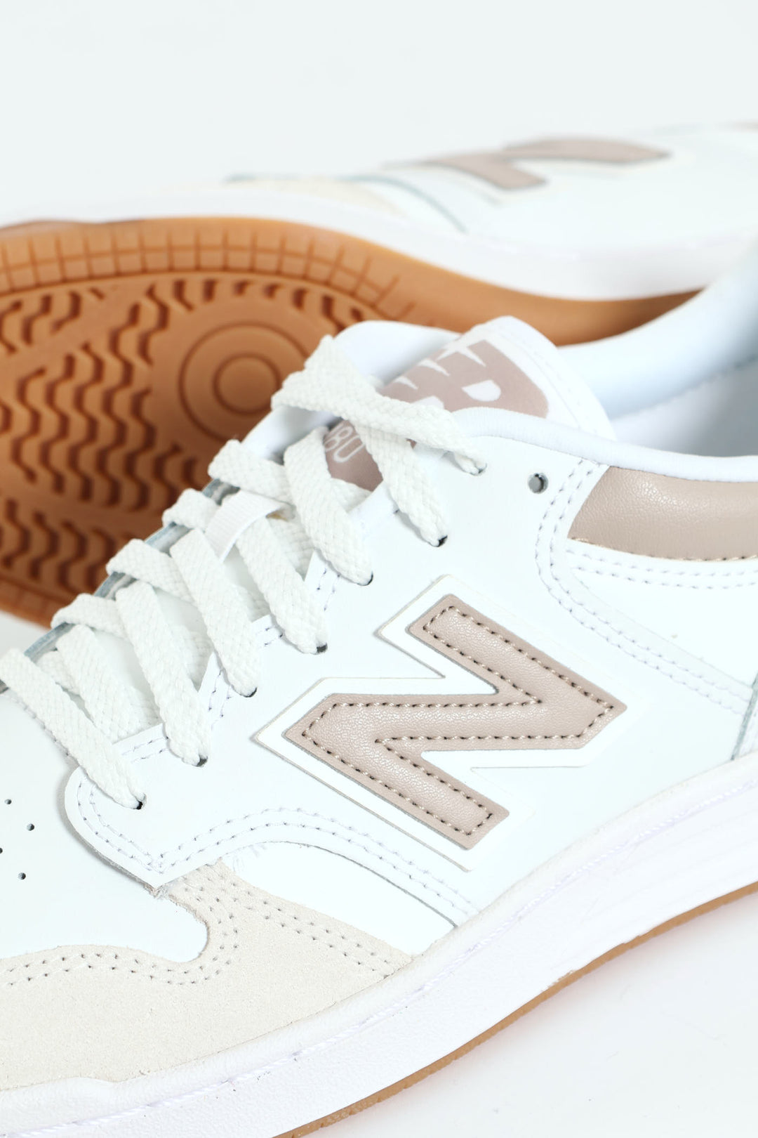 Bb480L V1 Classic Basic Lace Up Sneaker - White/Beige