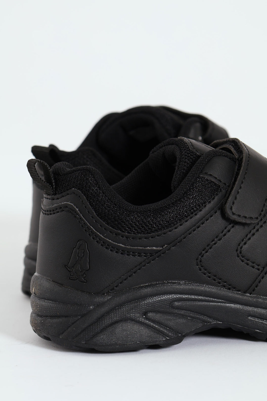 Pre-Boys Deuce Sneaker - Black