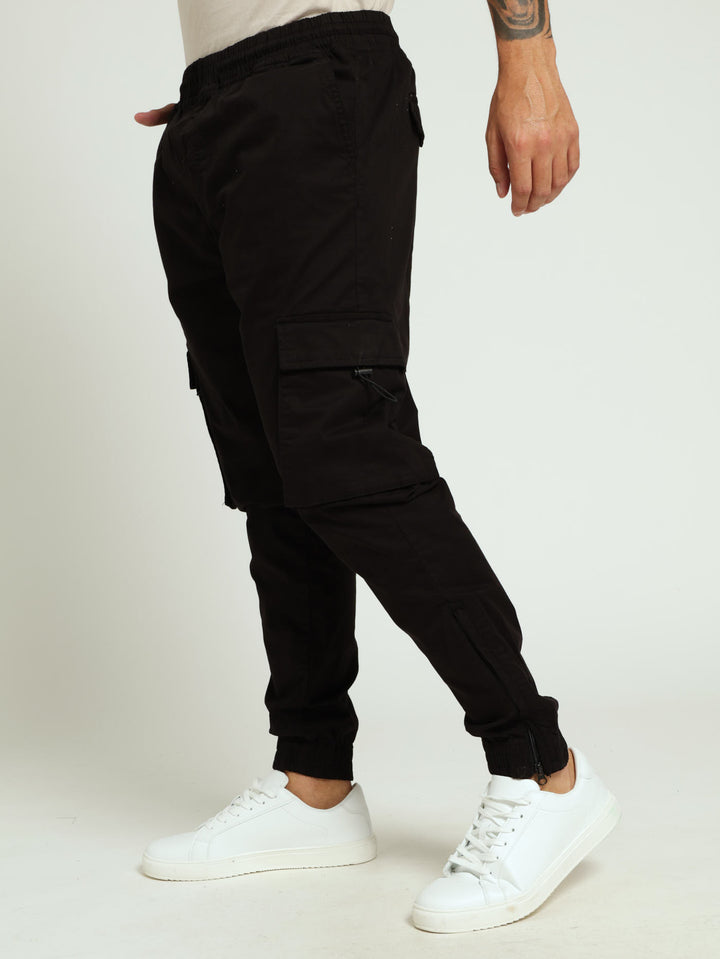 Bungee Toggle Pocket Cargo Jogger - Black