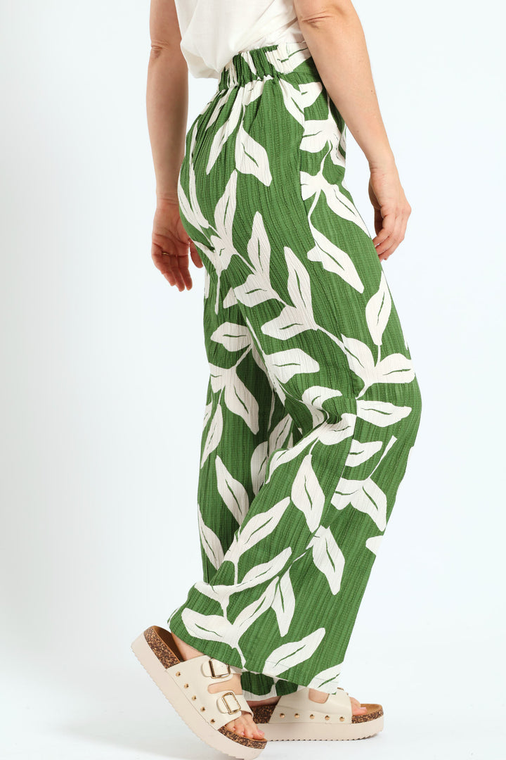 Textured Plisse Wideleg Pant - Green