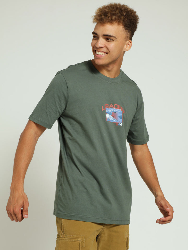 Uragiri Mount Front & Back Print Tee - Dark Green