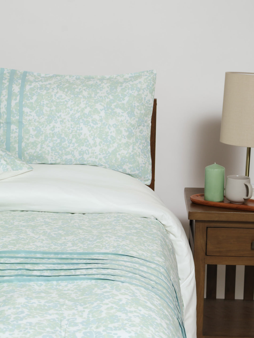 Leopard Surf Pleated Duvet - Seafoam