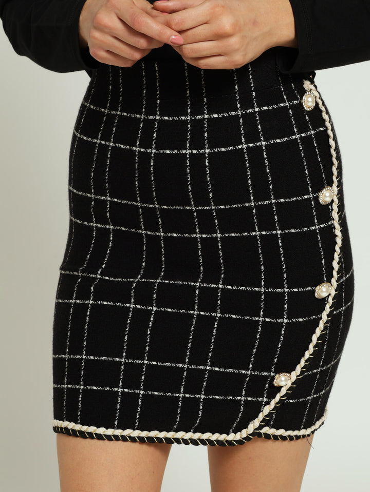 Plaid Knit Skirt With Braided Edge - Black/White