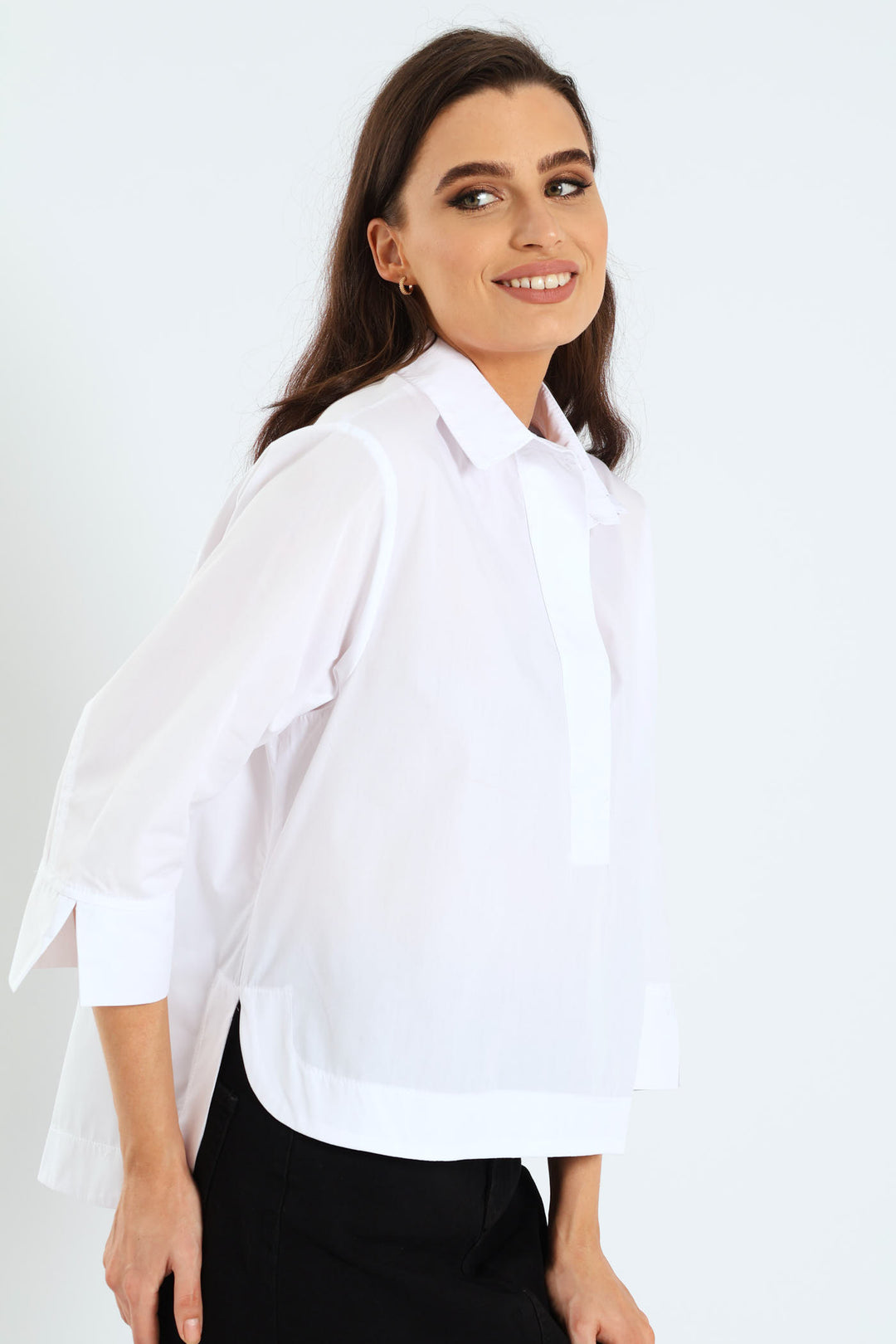 3/4 Sleeve Hilo Curved Hem Boxy Blouse - White