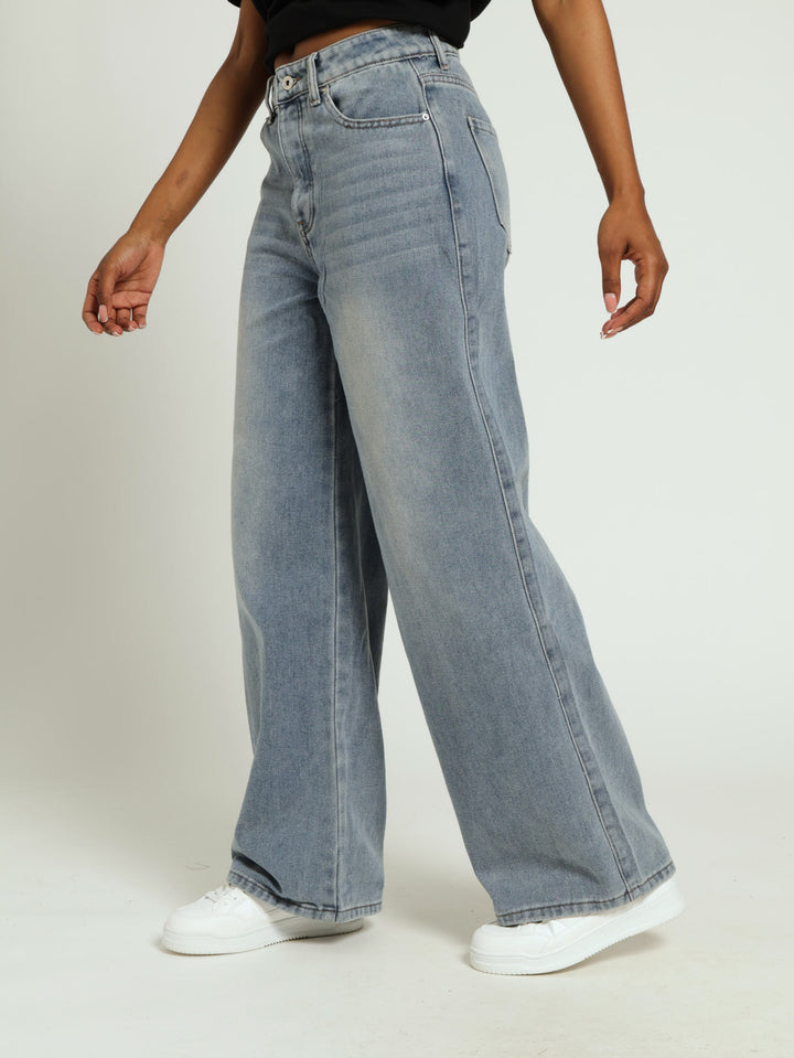 Regular Rise Baggy Jean - Light Wash/Peach