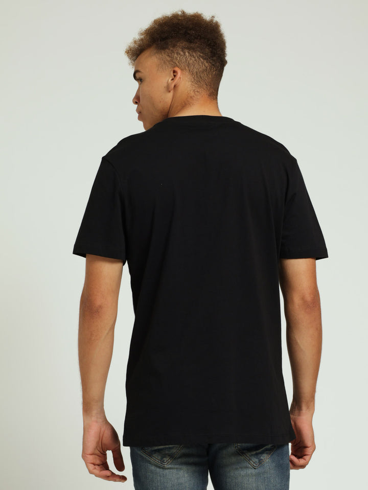 SLIM CORE TEE - BLACK