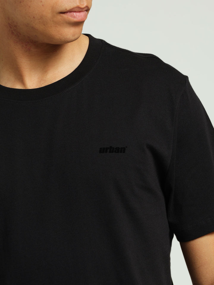 SLIM CORE TEE - BLACK