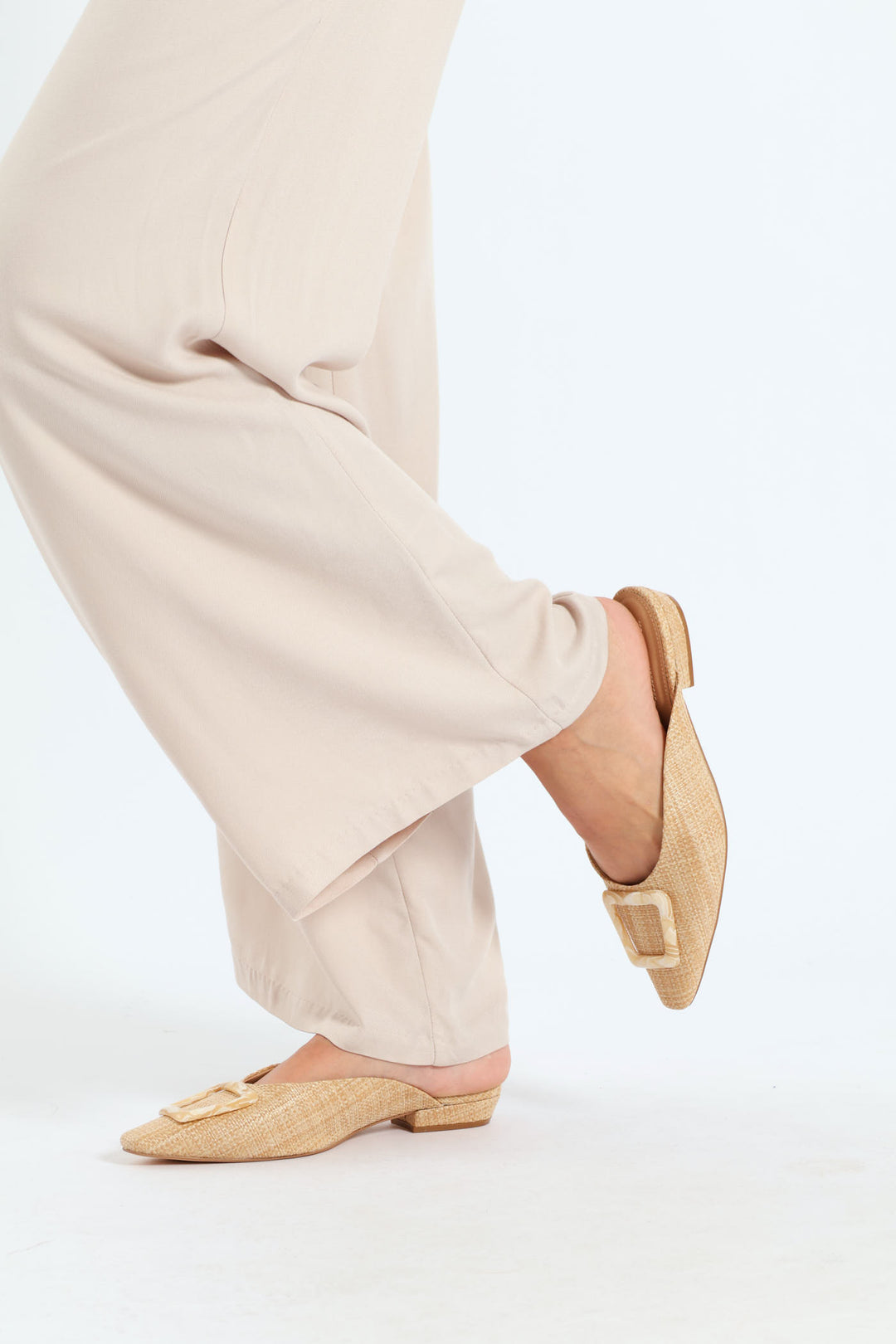 Raffia Sqaured Pointed Toe Mule With Marble Trim - Natural