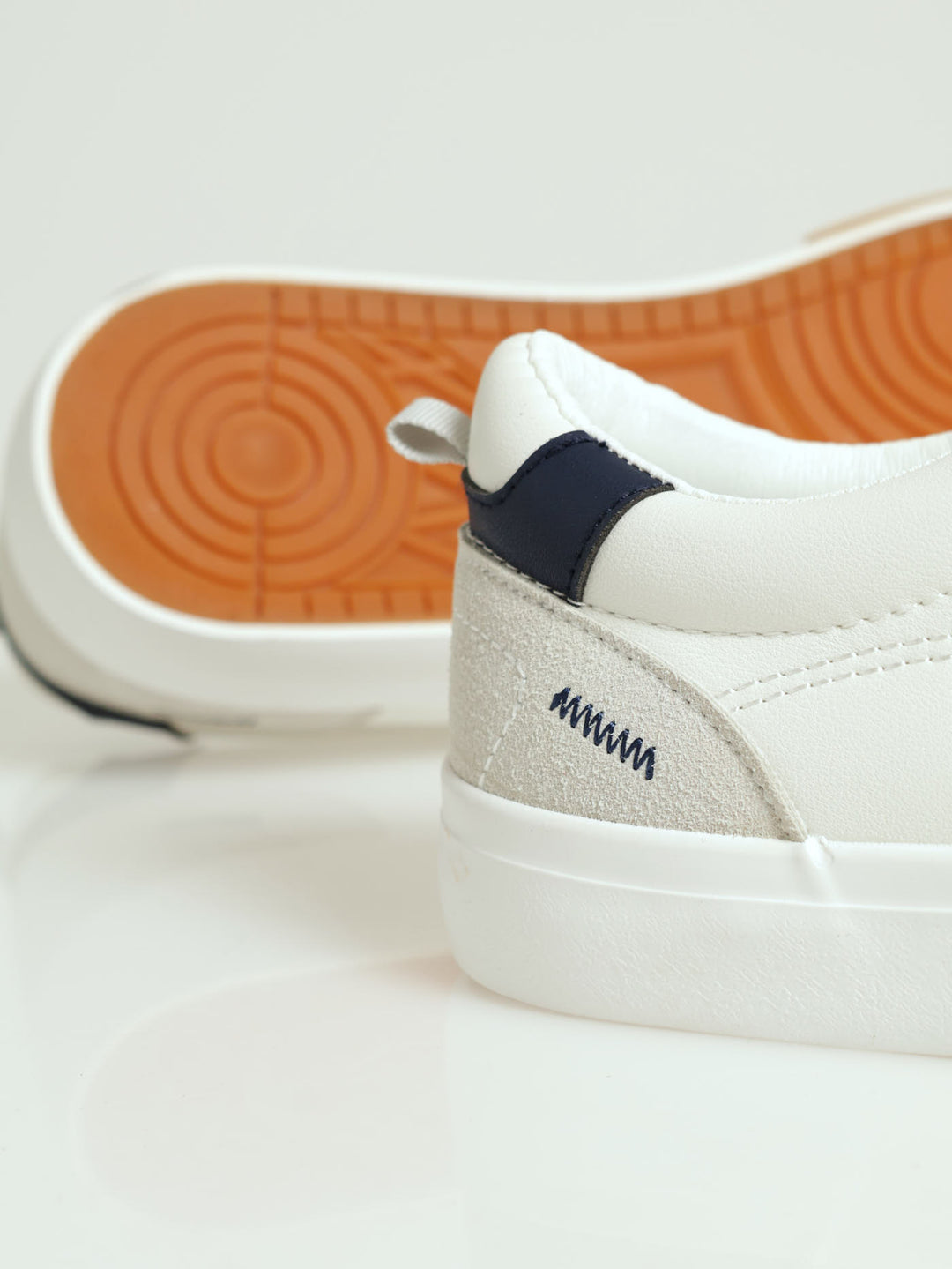 Gum Toe Bump Vulcanised Sneaker - White