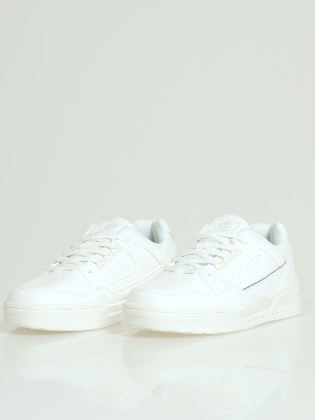 Freeline Sneaker - White