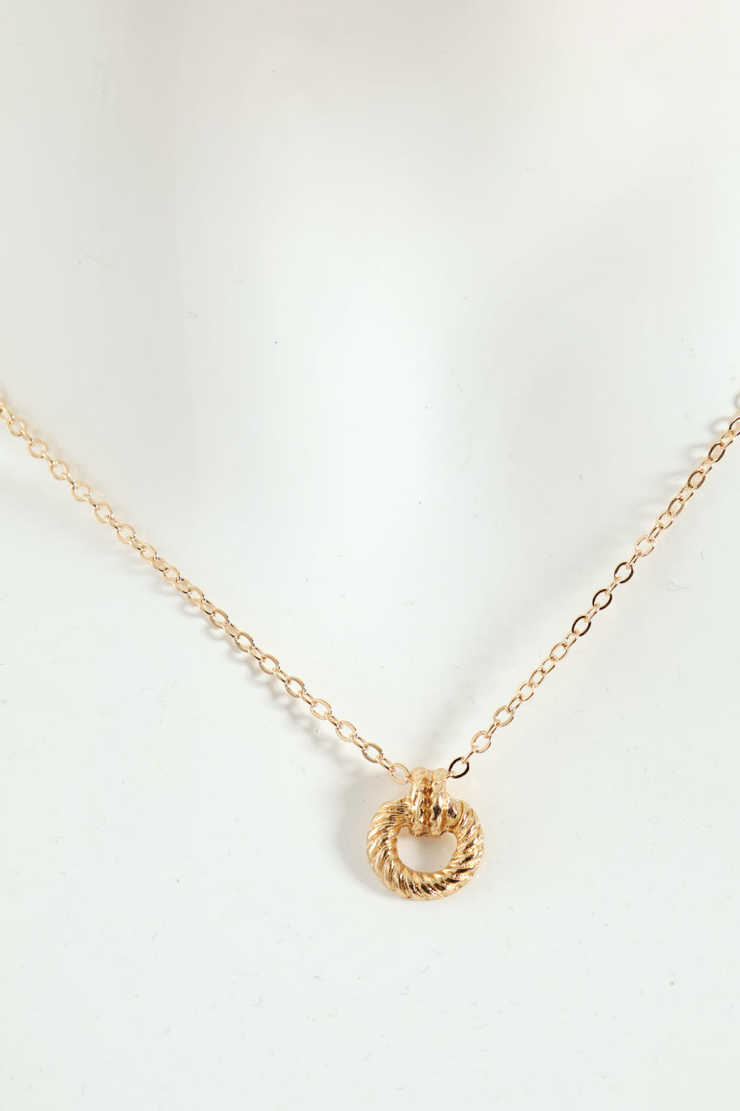 Doorknocker Pendant Necklace - Gold