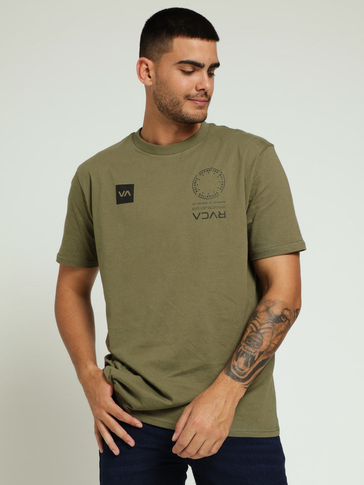 VA Mark Tee - Olive