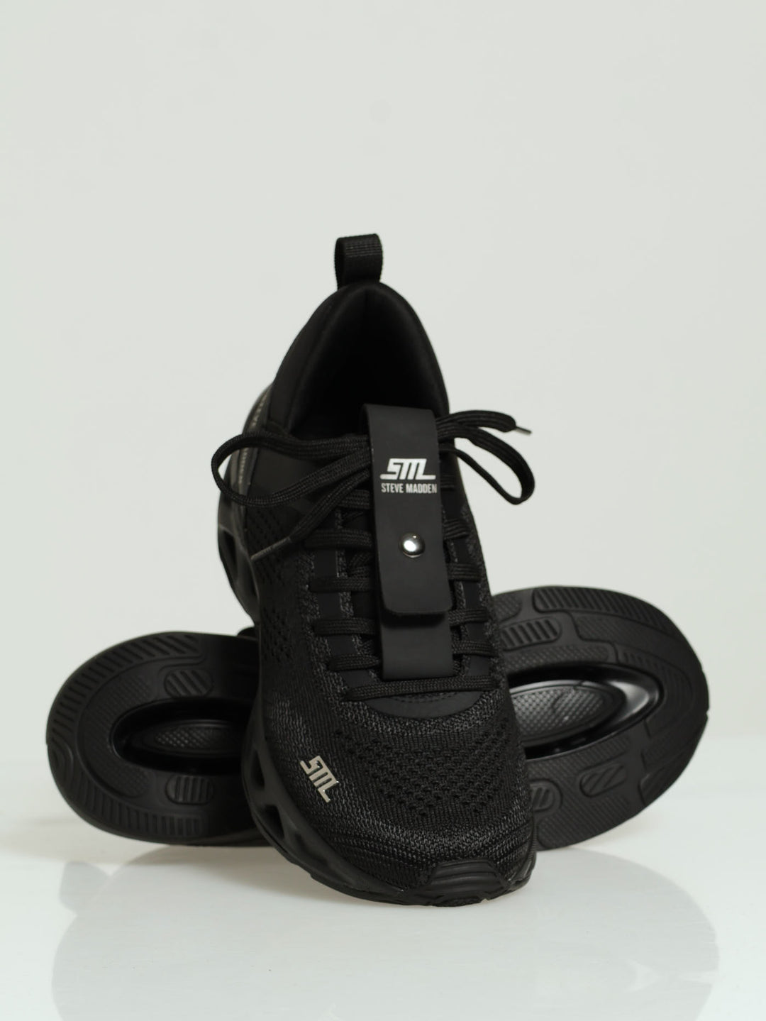 Surge Sneaker - Black