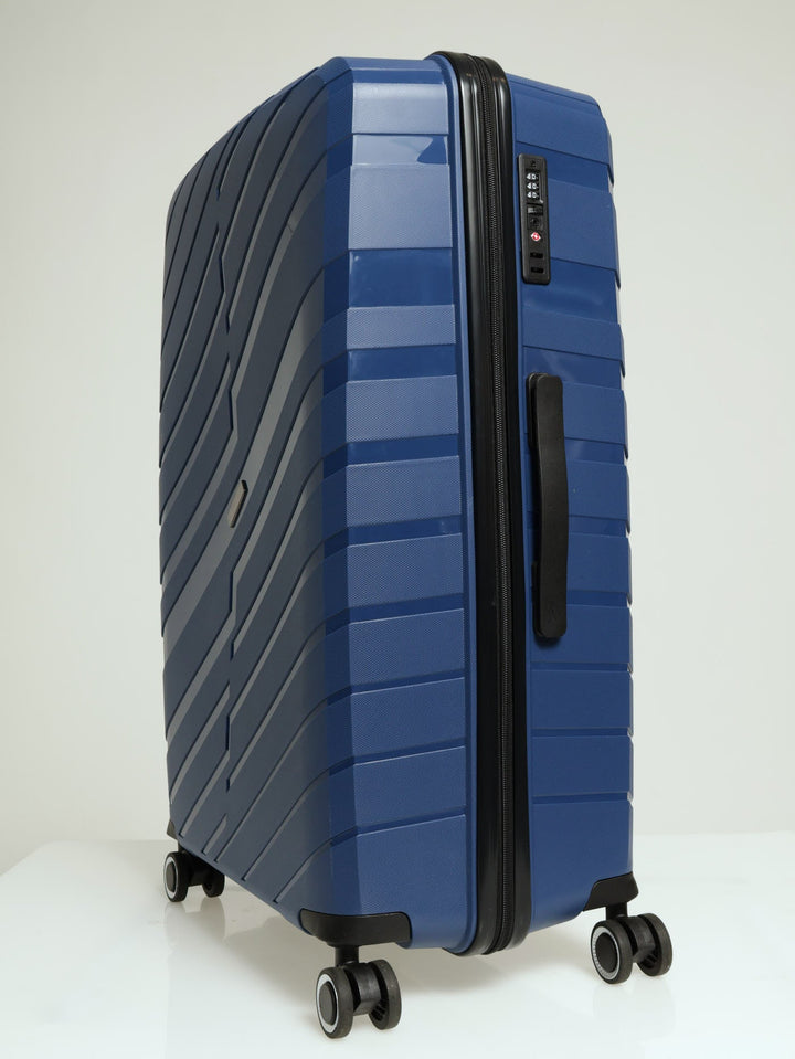 Java 4-Wheel Spinner Luggage - Navy