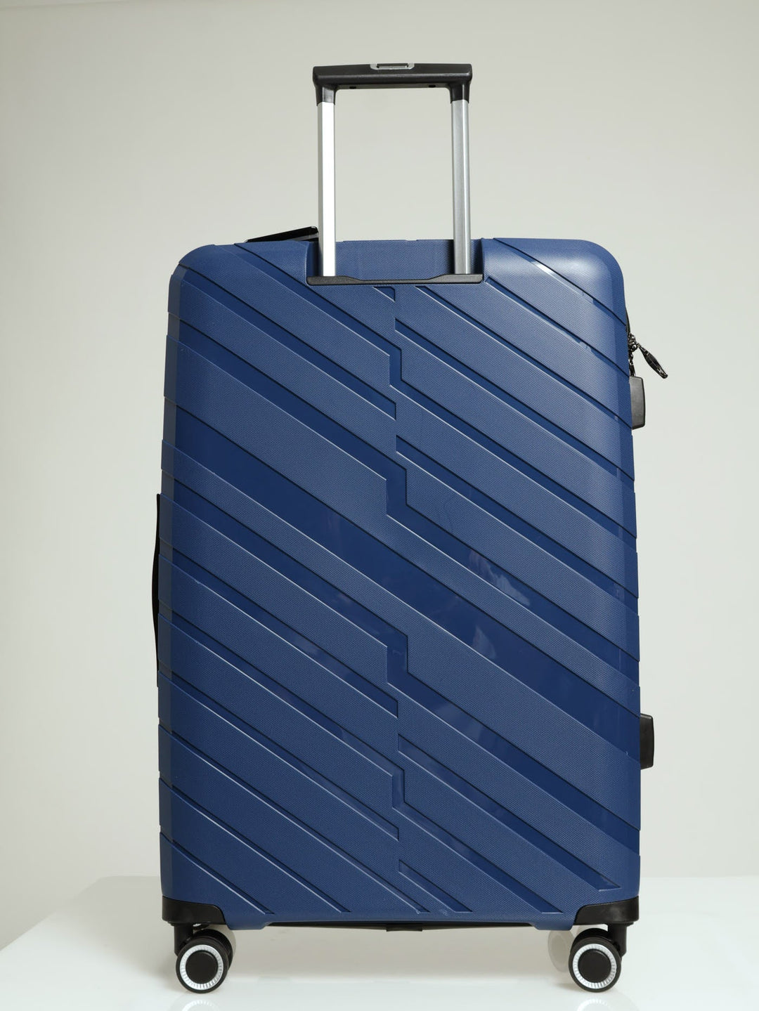 Java 4-Wheel Spinner Luggage - Navy