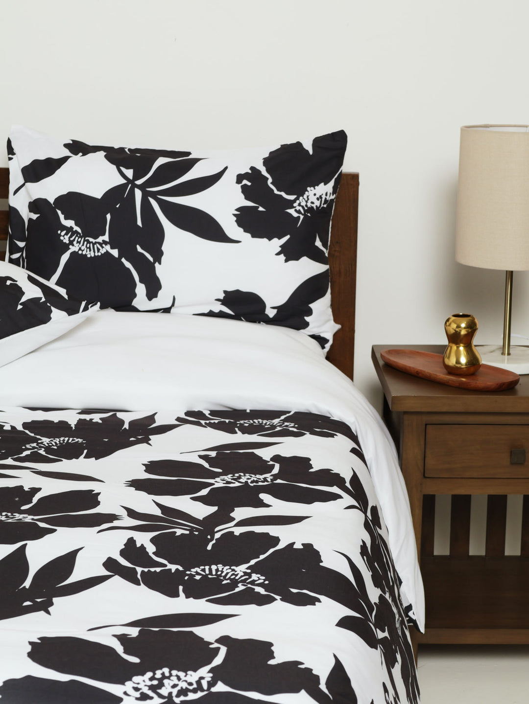 Floral Duvet - Black