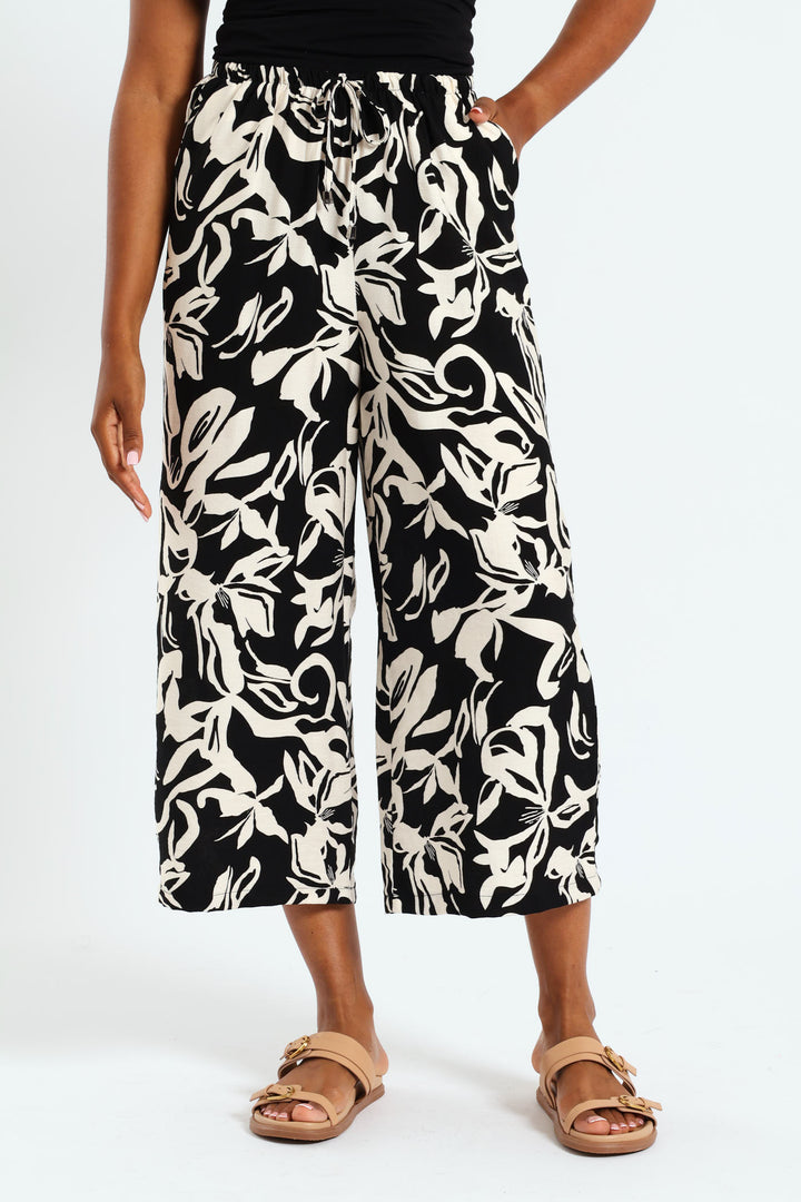 Printed Pull On Linen Capri Pants - Black/Beige