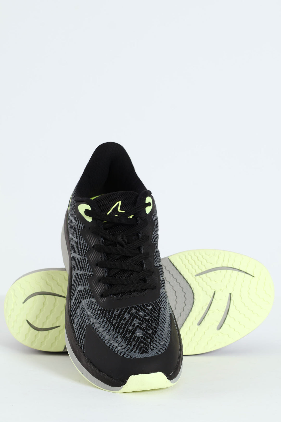 Stride Jacquard Tech Mesh Trainer - Black/Grey