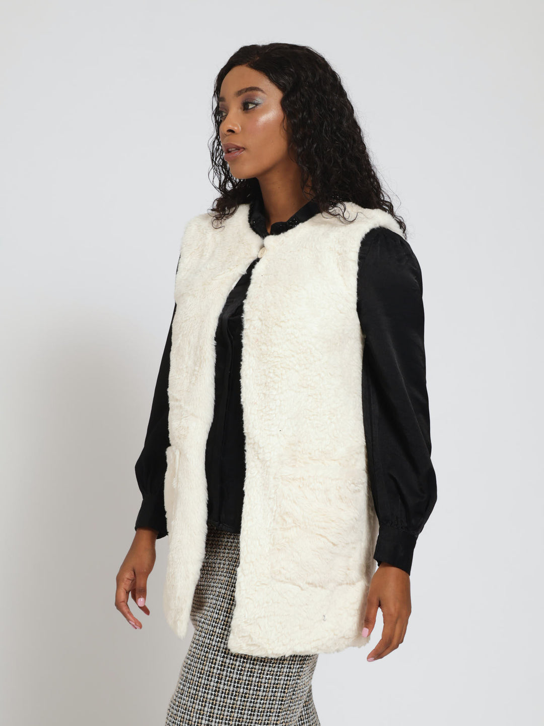 Fur Gilet Jacket With Patch Pockets - Vanilla