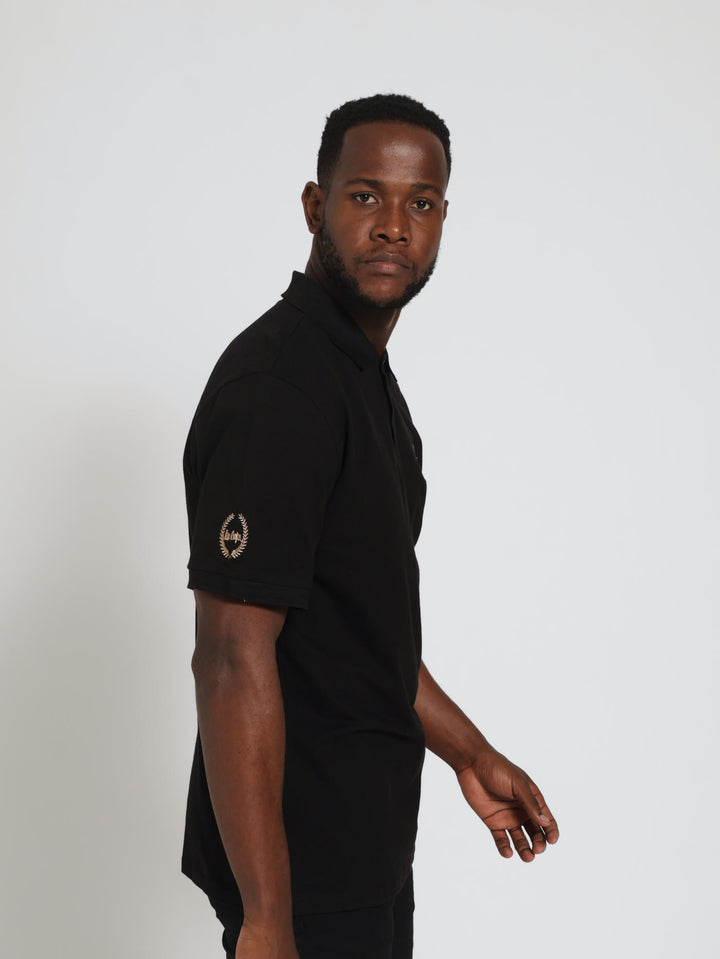 Bradley Embossed Crest Golfer - Black