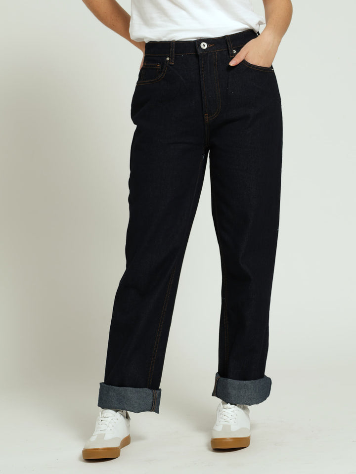 Regular Rise Straightleg Jean - Ink