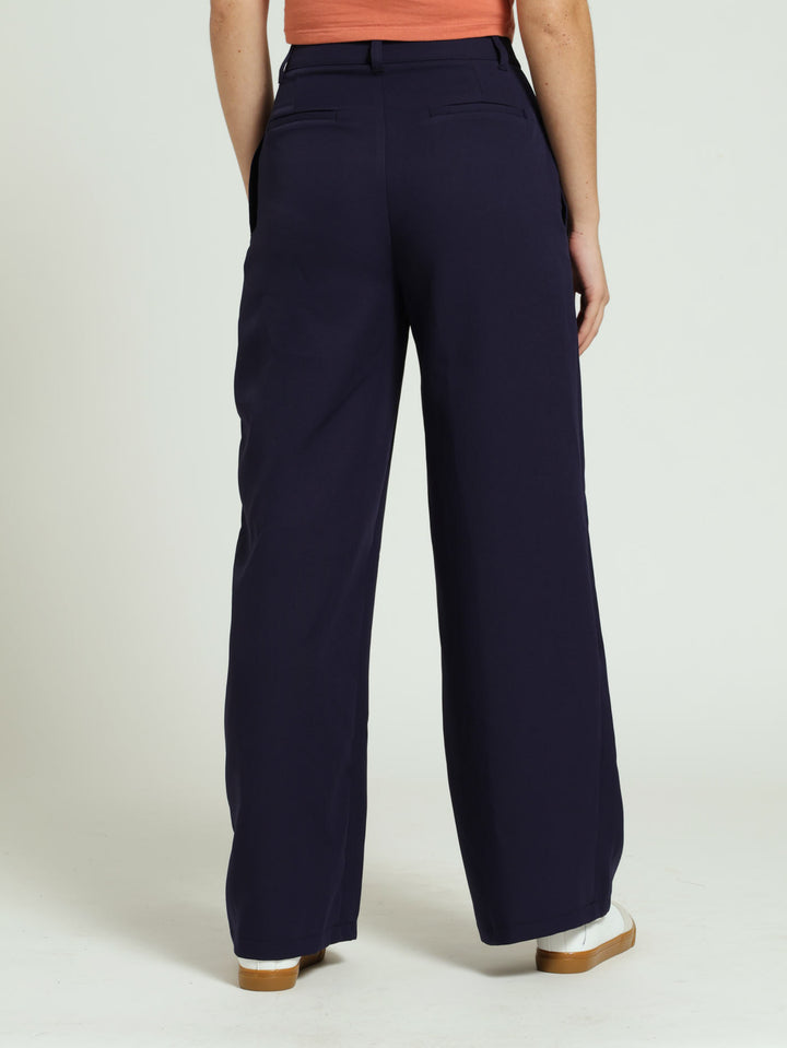 Pleated Wide Leg Trouser - Navy