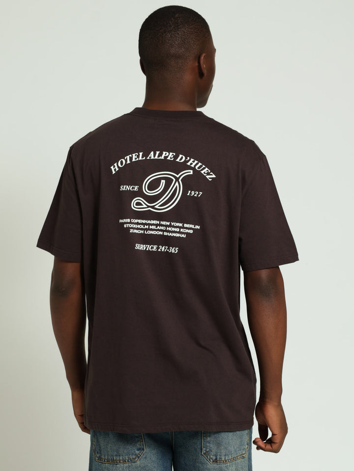 Hotel Alphe D' Front & Back Tee - Chocolate