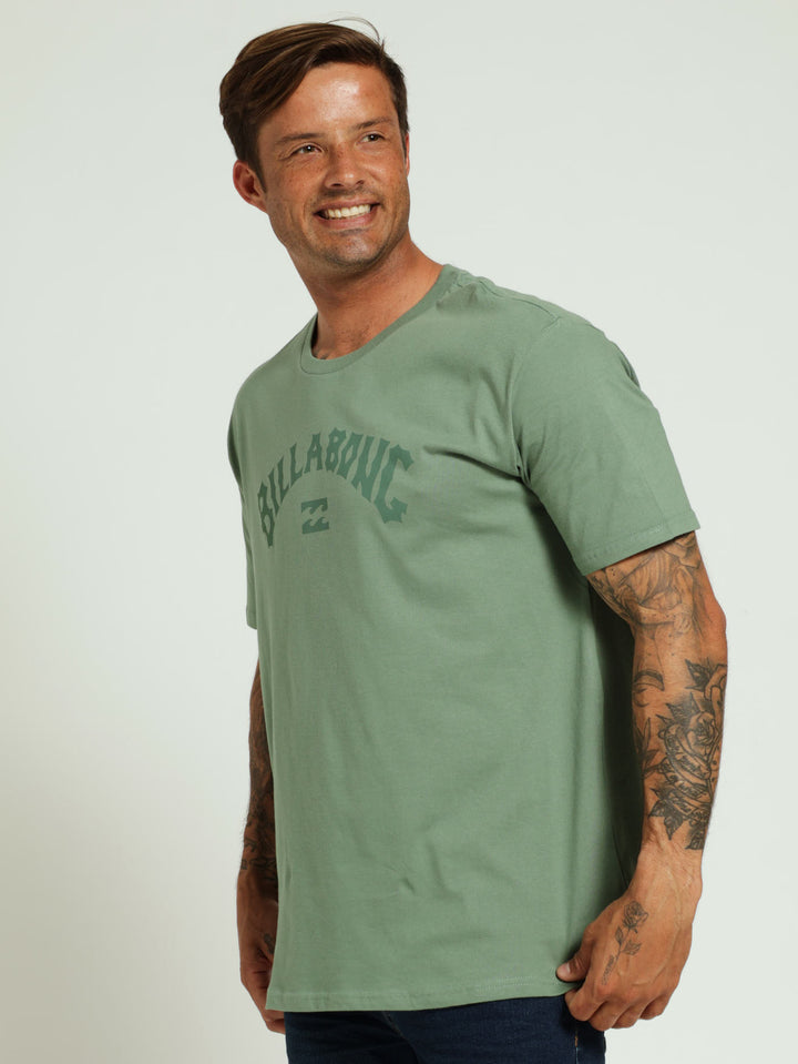 Arch Wave Tee - Dark Green