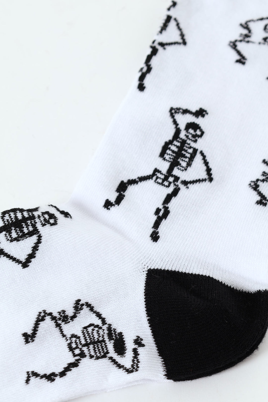 1 Pack Happy Dancing Skeleton Single Anklet Socks - White/Black