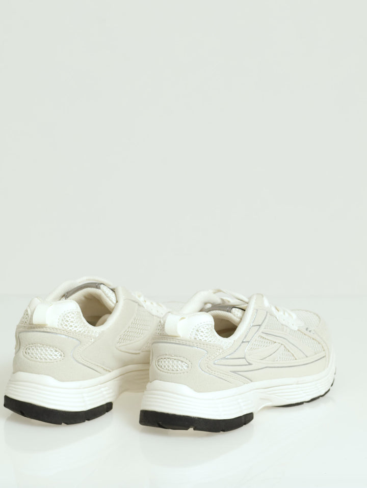 Runner Sneaker - White/Beige