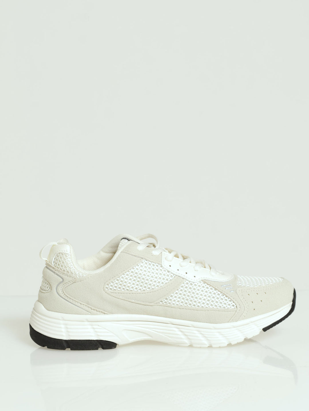 Runner Sneaker - White/Beige