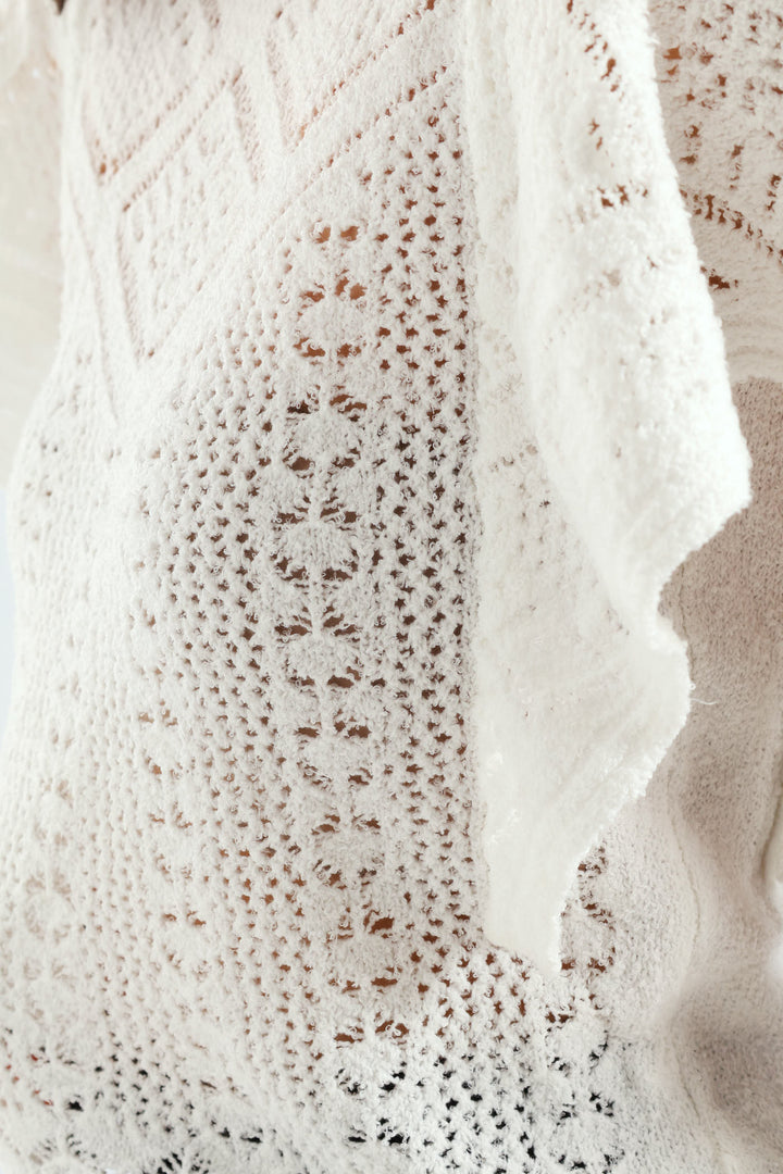 Frilly Batwing Sleeve Crochet Pullover - Bright White