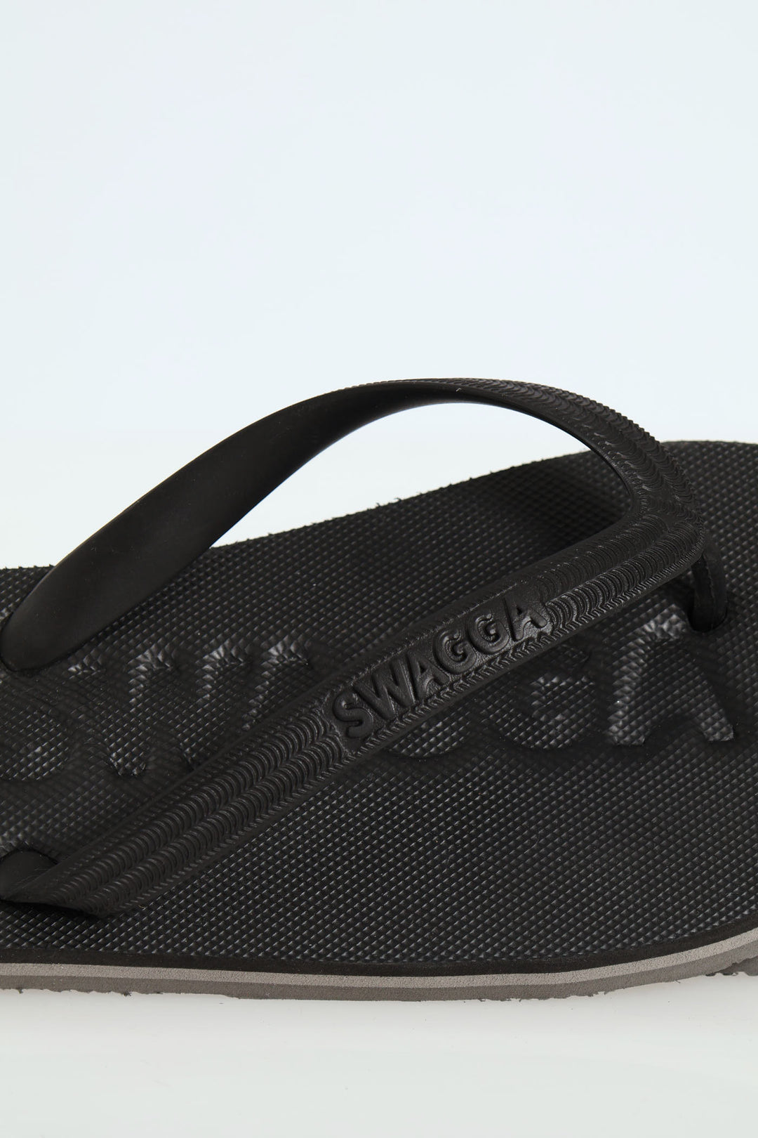 Mens Basic Embossed Eva Slop Sandal - Black