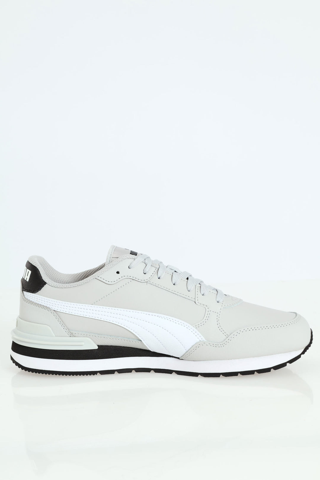 Mens Runner V4 Sneaker - Light Grey